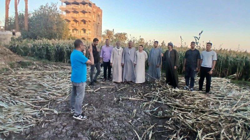 حملات مكثفة لمواجهة السحابة السوداء وحرق المخلفات الزراعية فى أسيوط
