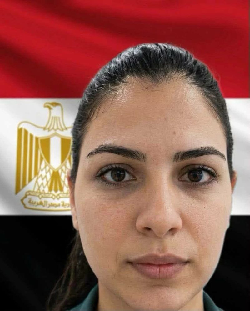 بدء توافد أهالي البحيرة لتقديم العزاء لأسرة مضيفة الطيران (فيديو)