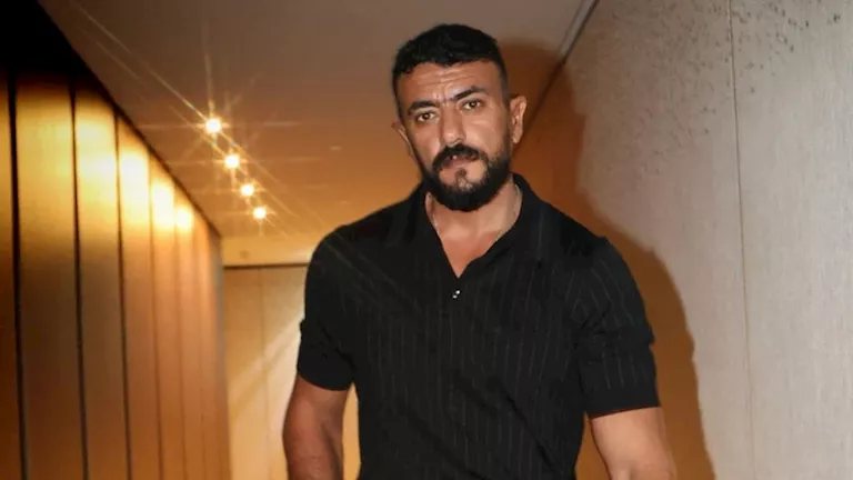 أحمد العوضي يطرح مسابقة جديدة ويعلق: " الرجعة بعد الركنة عواها أونطة"