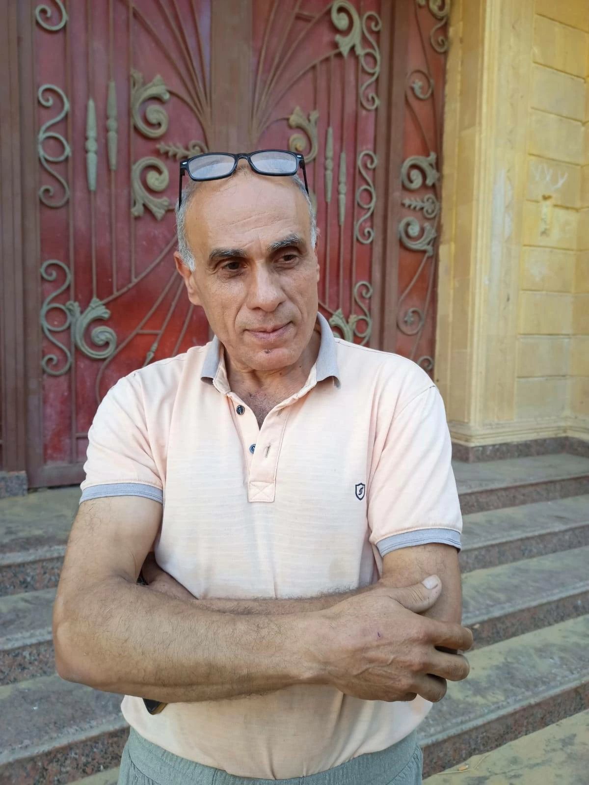 تمثالان أحدهما لرمسيس الثاني.. أول ظهور لصاحب الكشف الأثري في الغربية