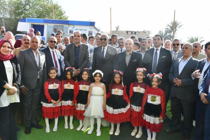 محافظ الفيوم يتفقد أعمال مبادرة «فيوم الخير» للتنمية الشاملة بقرية السنباط