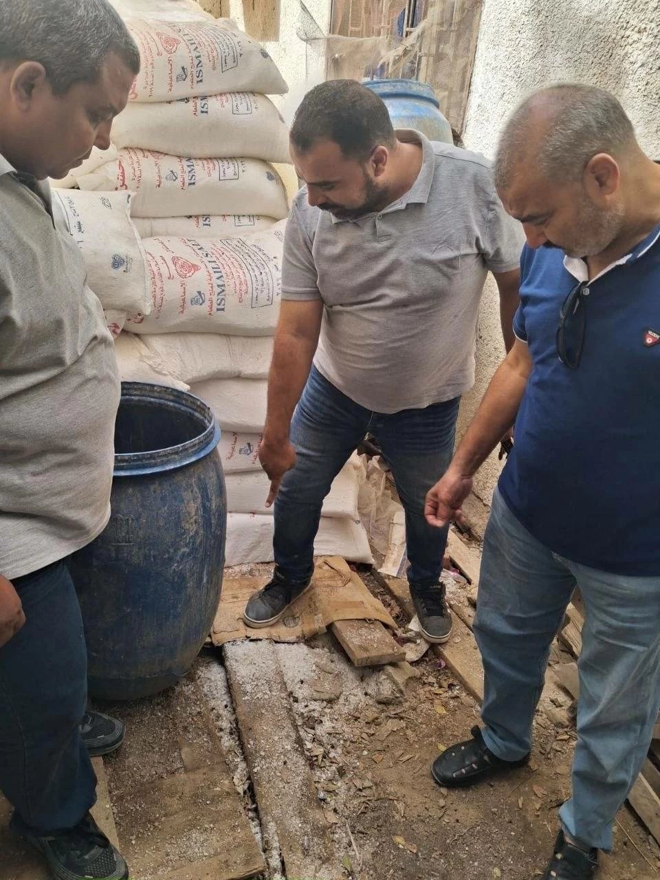 غلق مصنعي ألبان وإعدام أكثر من 2 طن منتجات مجهولة المصدر في حملة رقابية بالشرقية