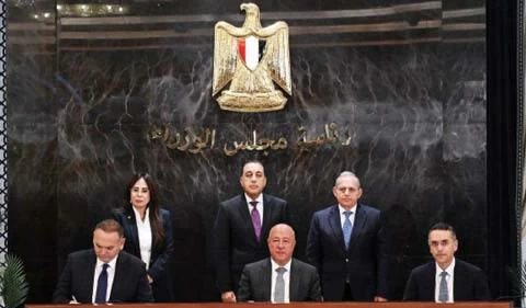 بأجل 8 سنوات.. بنك مصر يضخ 10 مليارات جنيه لدعم توسعات «هايد بارك» وذراعها التسويقية