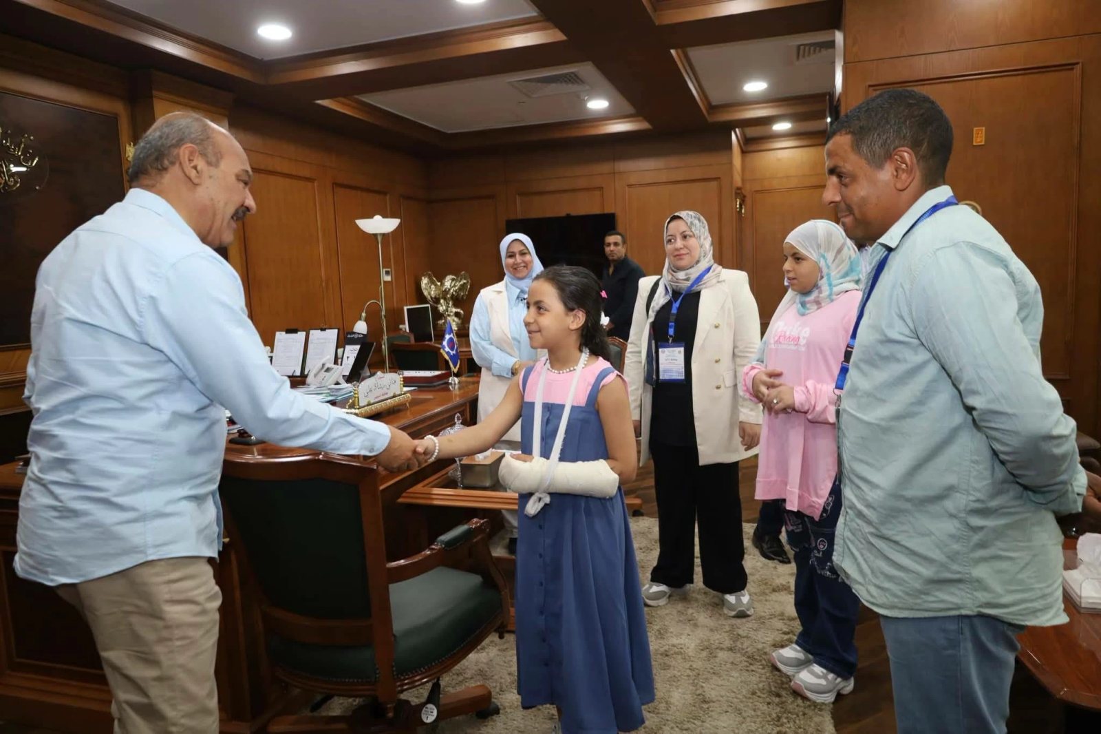 «كرامة الطلاب خط أحمر».. قرار عاجل من محافظ السويس في واقعة اتهام مدرس بالتعدي على تلميذة