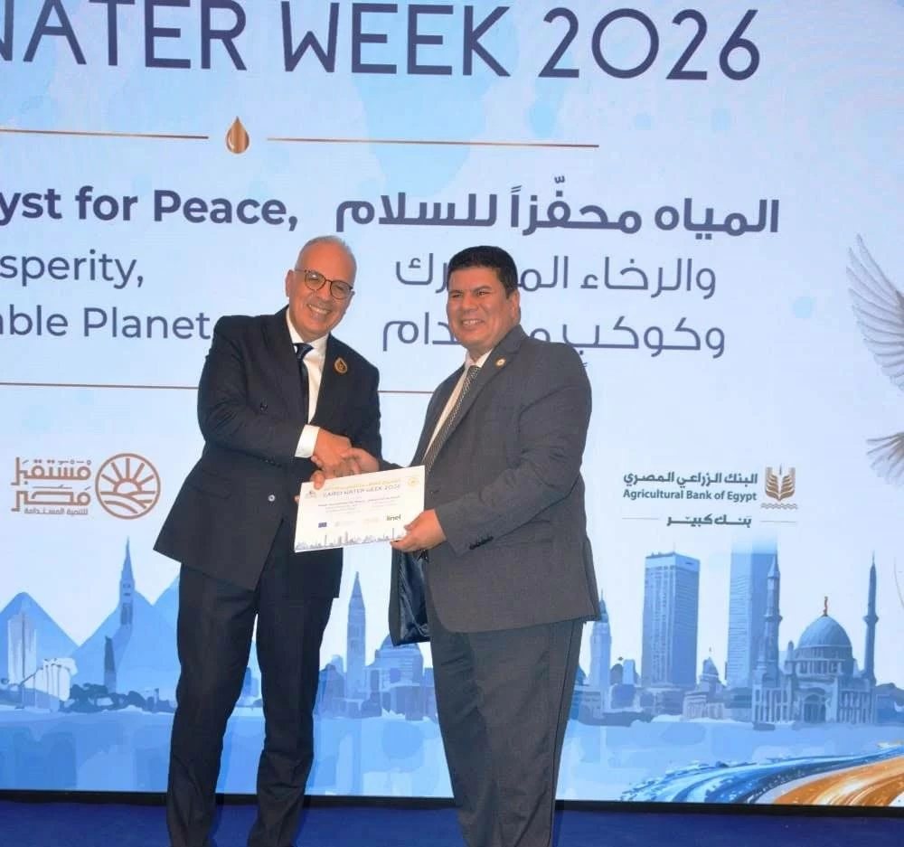 تهنئة «الموارد المائية» في أسوان بتكريم وزير الري وحصد المركز الأول بموسم أقصى الاحتياجات