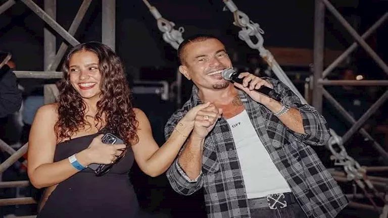 10 مطربين أهدوا أبناءهم أغاني مميزة في مناسبات مختلفة.. عمرو دياب وصباح الأبرز