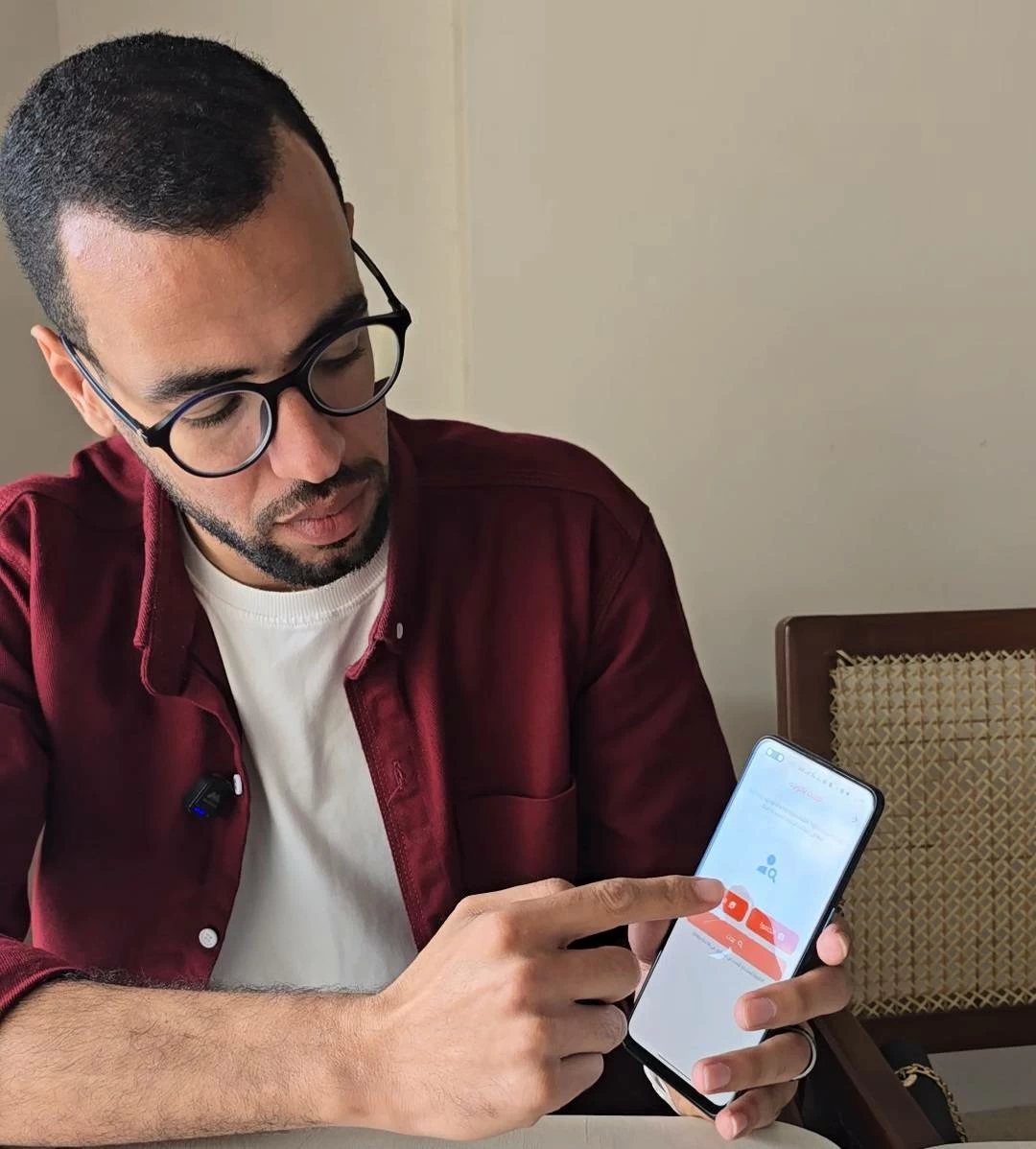 شاب دمياطي يبتكر أبليكشن لاكتشاف الأطفال المفقودة بمسابقة الرواد: «فقد أحد أقاربي كان دافعًا لي» (فيديو)