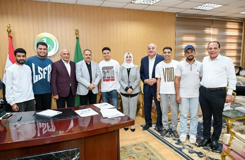 لقاء موسع لمحافظ الشرقية والنواب لمناقشة مطالب المواطنين