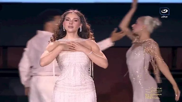 حفل افتتاح مهرجان الجونة السينمائي يختتم فقراته بصوت شيرين أحمد على أنغام حلوة يا بلدي