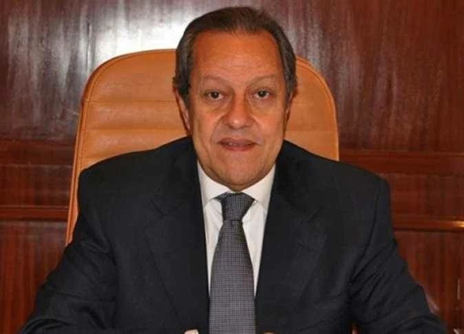 منير فخري عبد النور يدعو لتبني نموذج تنمية اقتصادية يعتمد على الصناعة والتصدير
