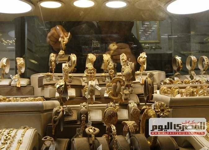 هل يصل الذهب إلى 6000 دولار؟.. أكبر بنوك الاستثمار تكشف توقعاتها لـ 2026