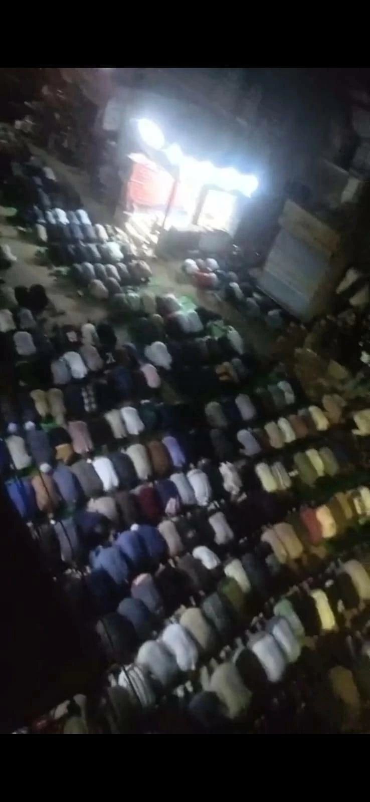 تشييع جثامين ضحايا حادث الطريق الأوسطي الـ 10 في جنازة جماعية بعزبة تادرس بالفيوم