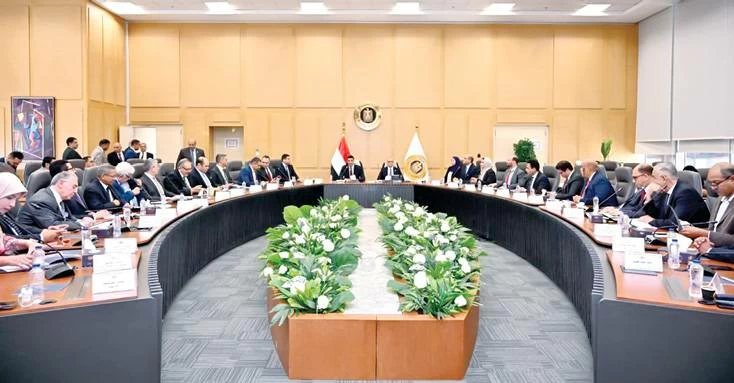 اجتماع حكومى لتوفير «البيليت» وانتظام إمدادات مصانع الحديد
