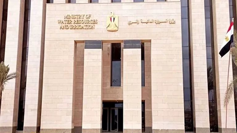 استجابة عاجلة من "الري" لشكوى مواطن في الجيزة بسبب مخلفات الصرف